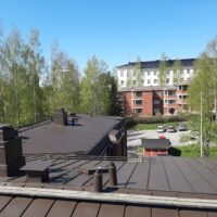 Peltikaton maalaus